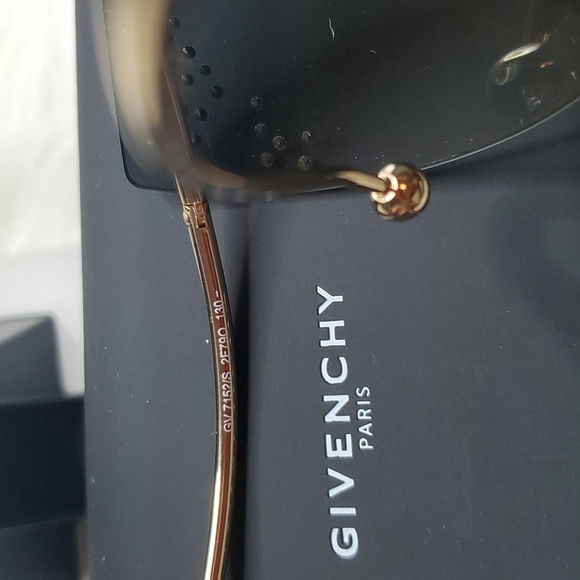 Authentic Givenchy Shield Sunglasses - Picture 5 of 5